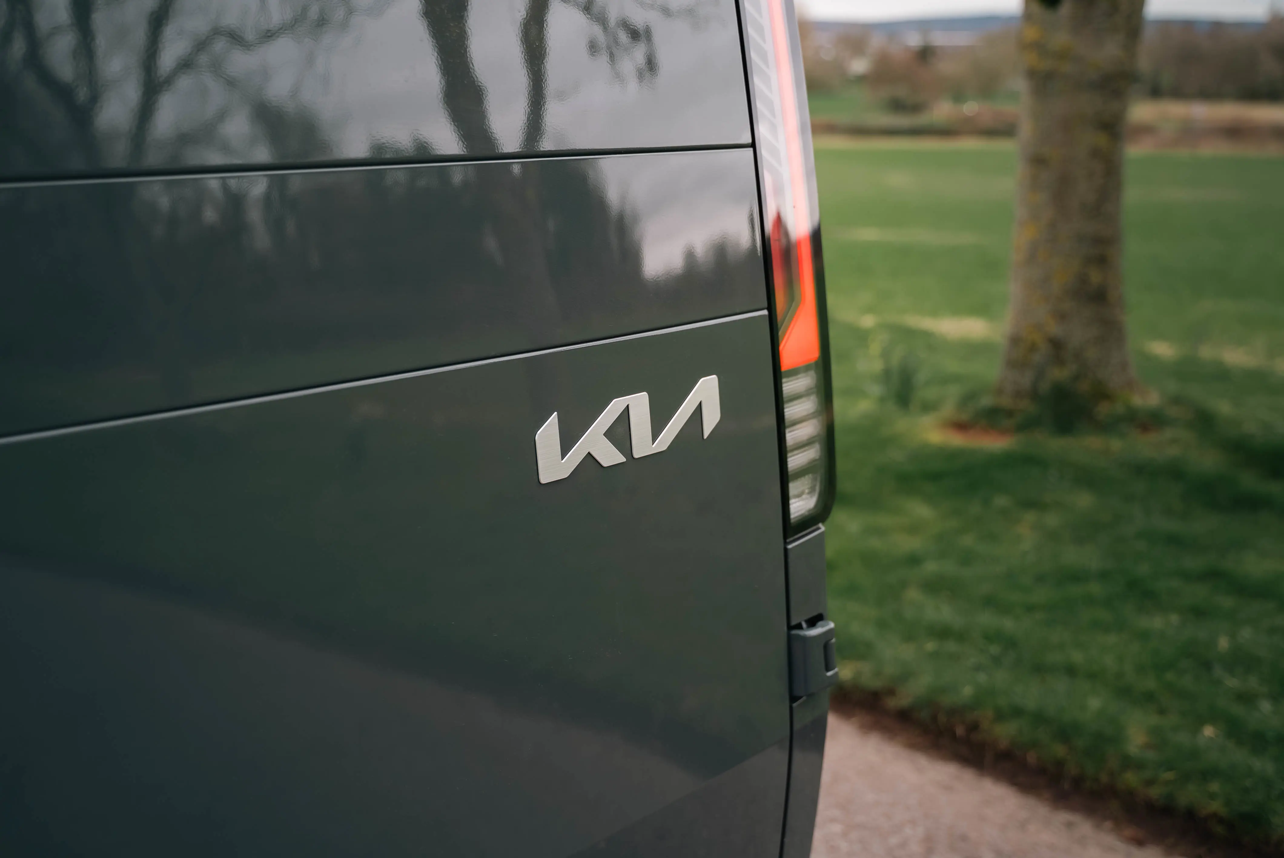 Kia PV5 Cargo L2 Electric 89KW Plus Standard Range 52KWH H1 Van Auto