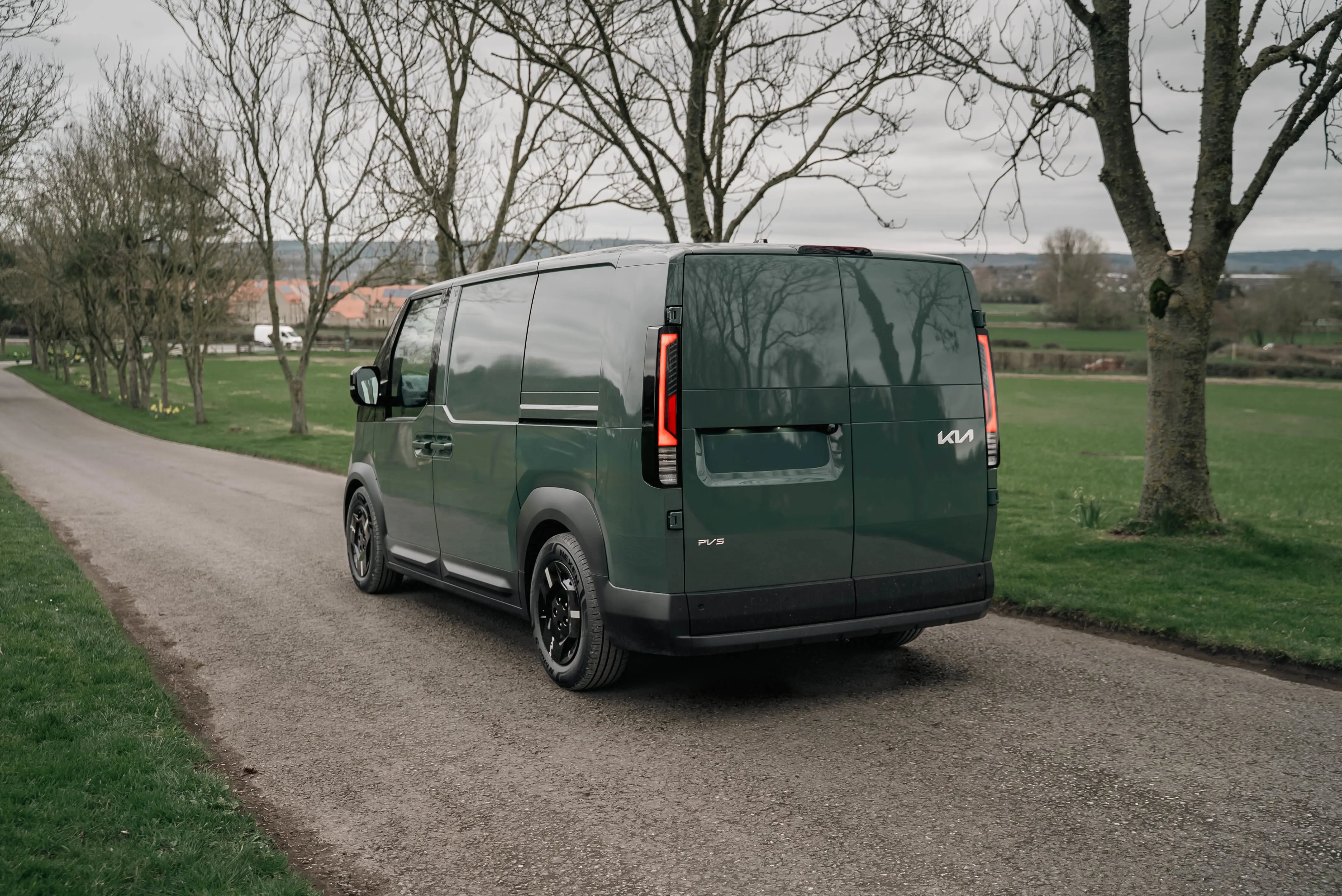 Kia PV5 Cargo L2 Electric 89KW Plus Standard Range 52KWH H1 Van Auto