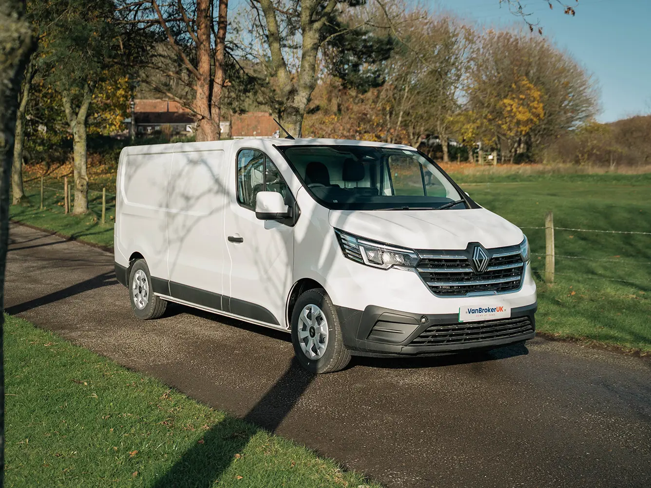 Renault Trafic LWB Diesel LL30 Blue DCI 130 Advance Safety Van