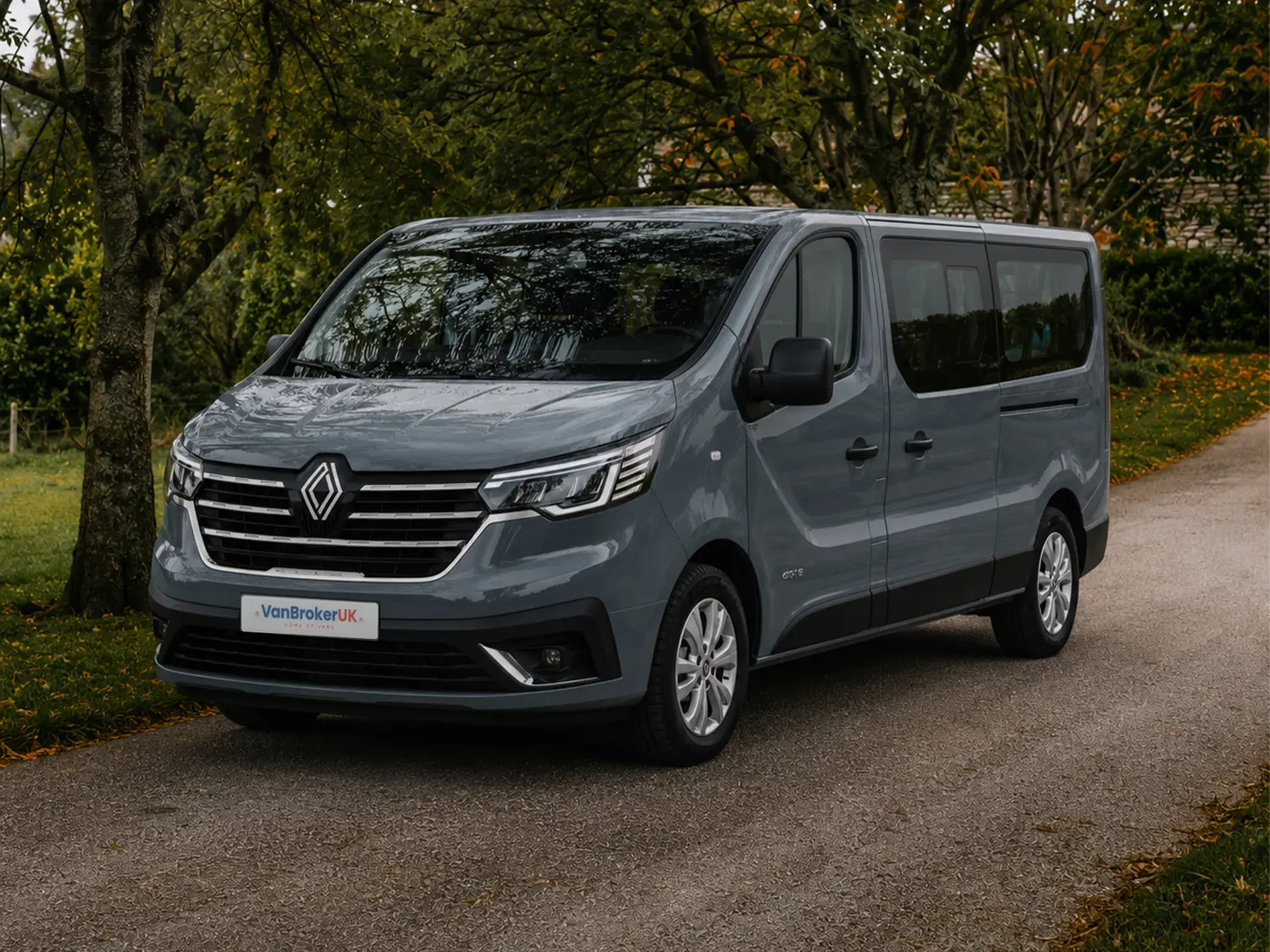 Renault Trafic LWB Minibus Diesel LL30 Blue DCI 150 Extra Safety 9 Seater