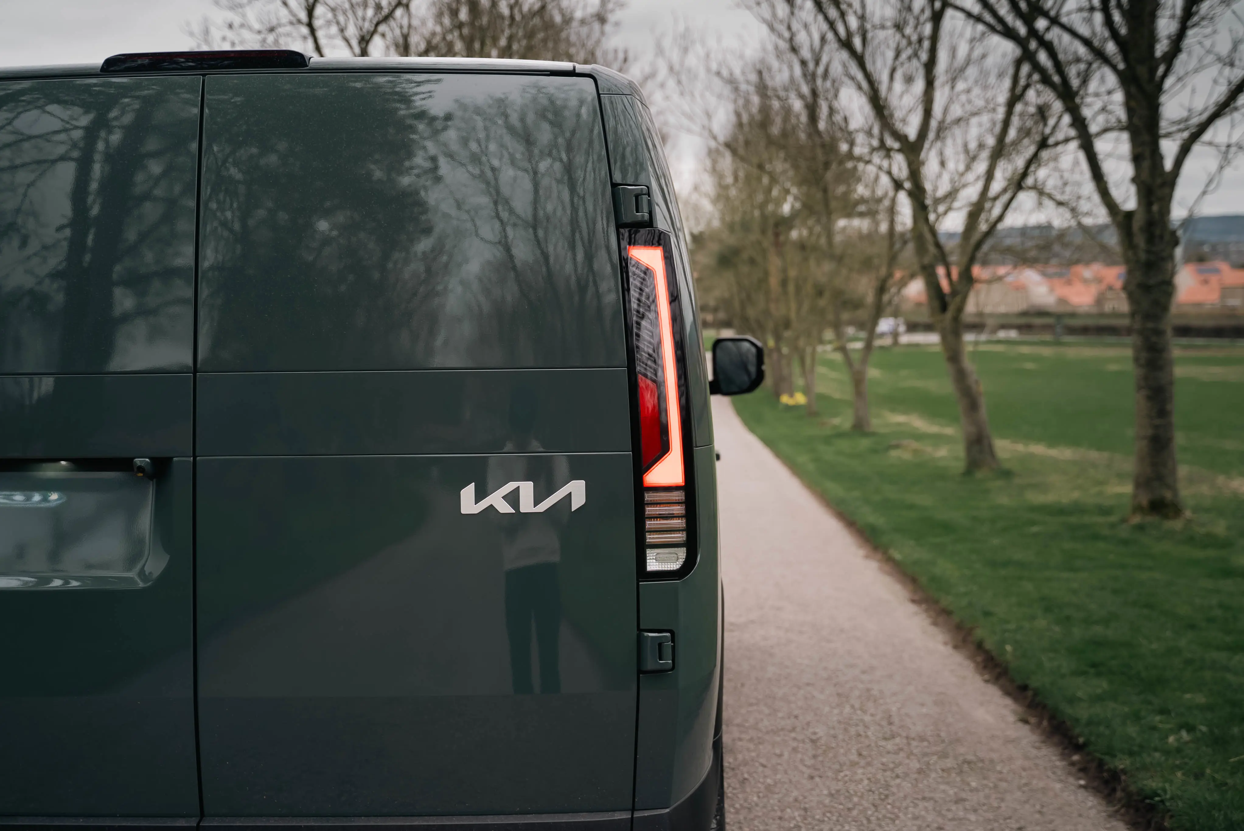 Kia PV5 Cargo L2 Electric 89KW Plus Standard Range 52KWH H1 Van Auto