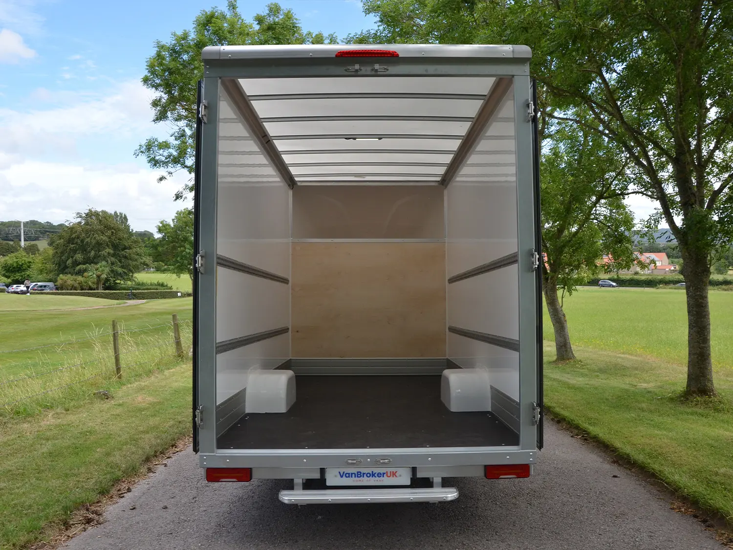 Nissan Interstar F35 L3 Diesel 2.0 DCI 130PS Acenta LOW Floor Luton Van
